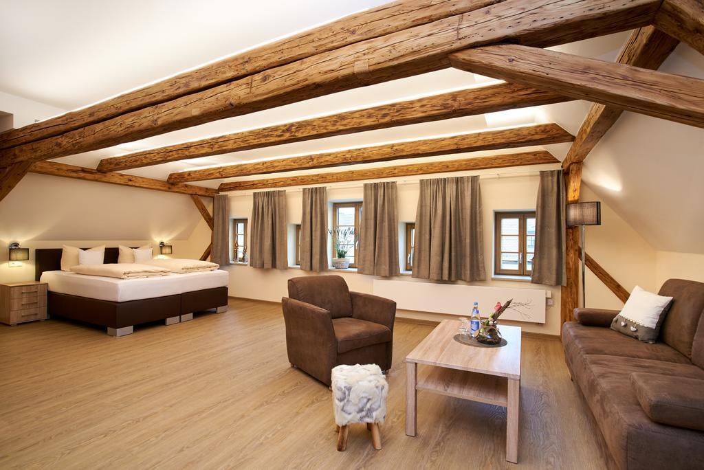 Gasthof Gigl Нойштадт-ан-дер-Донау Экстерьер фото